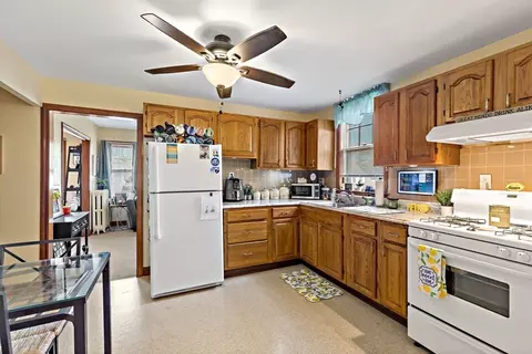 64 Como Rd, Hyde Park, MA 02136 photo 13