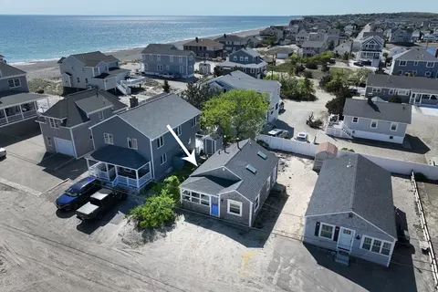 24 Palfrey St, Scituate, MA 02066
