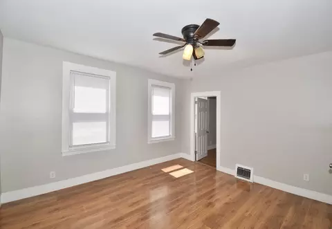 Living - 112 Bay St, Springfield, MA 01109 photo 5 of 6