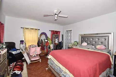 Bedroom - 112 Bay St, Springfield, MA 01109 photo 3 of 5