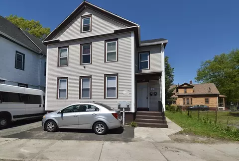 Exterior - 112 Bay St, Springfield, MA 01109 photo 2 of 2