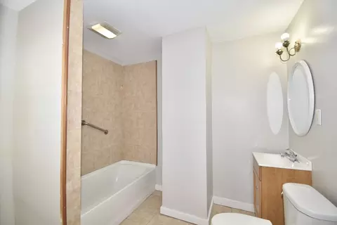 Bath - 112 Bay St, Springfield, MA 01109 photo 1 of 2