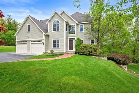 17 Fiddleneck Ln, Southborough, MA 01772