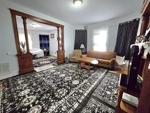 9 Pelham St, Worcester, MA 01609 photo 18