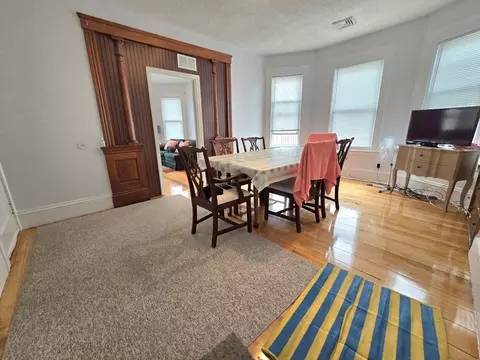 9 Pelham St, Worcester, MA 01609 photo 6