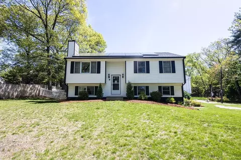 9 3rd Ave, Bellingham, MA 02019