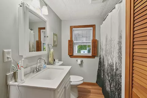 Bath - 6 Batten St, Webster, MA 01570 photo 1 of 1