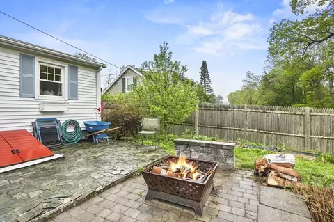 Exterior - 6 Batten St, Webster, MA 01570 photo 7 of 9