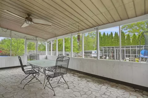 Exterior - 6 Batten St, Webster, MA 01570 photo 2 of 9