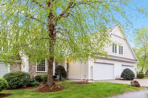 22 Swan Ln #22, Andover, MA 01810