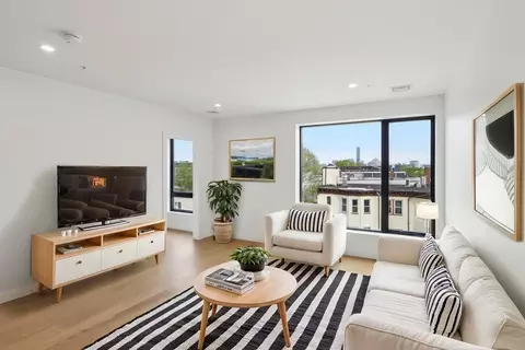 256 Dorchester St #408, Boston, MA 02127