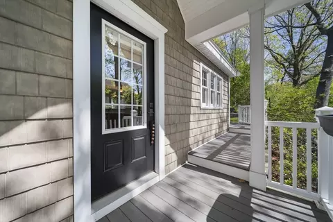 Exterior - 25 Brooks Rd, Gloucester, MA 01930 photo 2 of 2