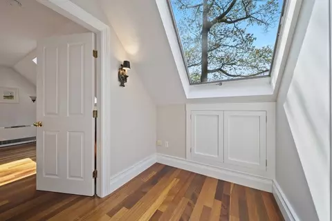 Entry Way - 25 Brooks Rd, Gloucester, MA 01930 photo 2 of 3