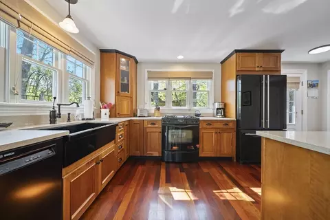 Kitchen - 25 Brooks Rd, Gloucester, MA 01930 photo 3 of 4