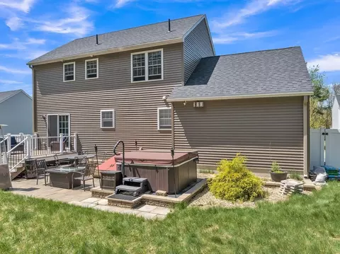 325 Brookside Dr, Gardner, MA 01440 photo 23