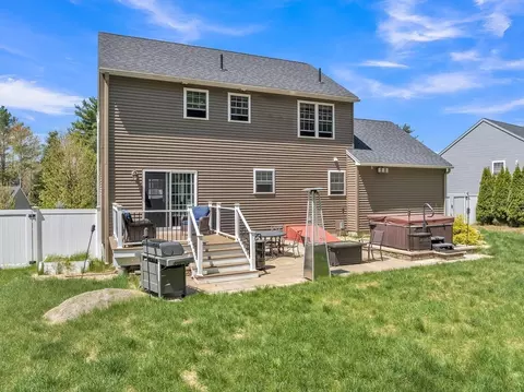 325 Brookside Dr, Gardner, MA 01440 photo 22