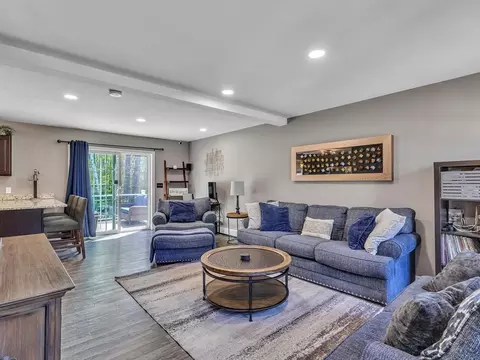 325 Brookside Dr, Gardner, MA 01440 photo 5