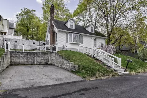 6 Endicott St, Lawrence, MA 01841