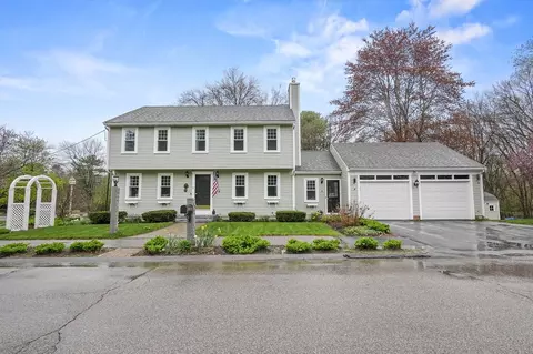 1 Island Rd, Medway, MA 02053
