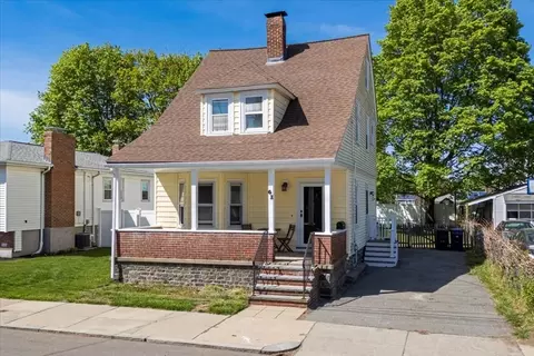 61 Como Rd, Hyde Park, MA 02136 photo 2