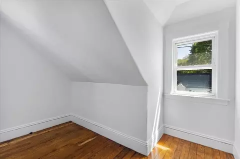 61 Como Rd, Hyde Park, MA 02136 photo 23