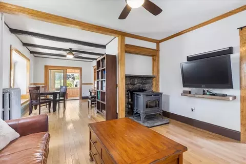 61 Como Rd, Hyde Park, MA 02136 photo 6