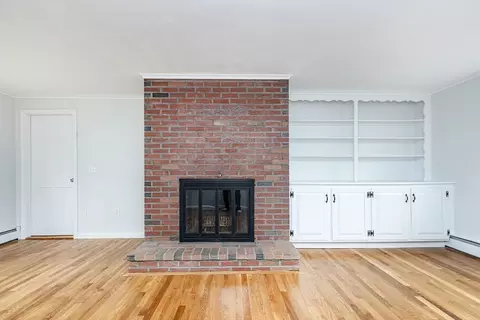 Living - 6 Post Gate Rd, Danvers, MA 01923 photo 7 of 8
