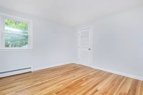 Bedroom - 6 Post Gate Rd, Danvers, MA 01923 photo 8 of 9