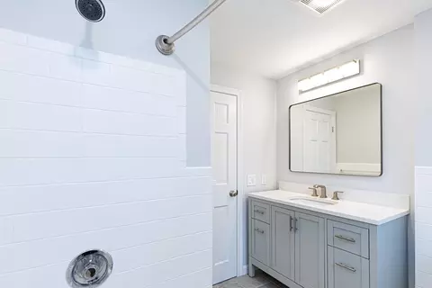 Bath - 6 Post Gate Rd, Danvers, MA 01923 photo 3 of 3