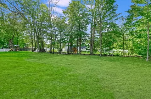 Exterior - 6 Post Gate Rd, Danvers, MA 01923 photo 5 of 5