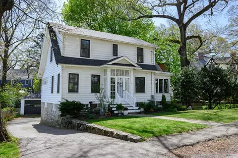 45 Cliff Rd, Milton, MA 02186
