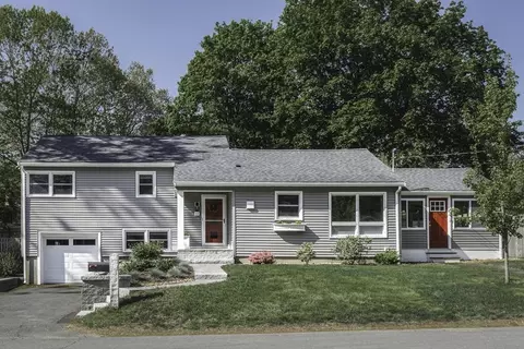 48 Day Ave, Hamilton, MA 01982