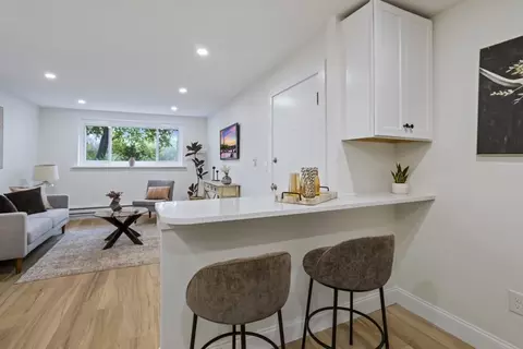 34 Bayview Ter #3, Danvers, MA 01923