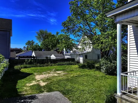 405 Warren St, Fall River, MA 02721 photo 12