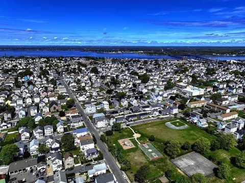 405 Warren St, Fall River, MA 02721 photo 15