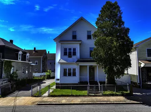 405 Warren St, Fall River, MA 02721 photo 2