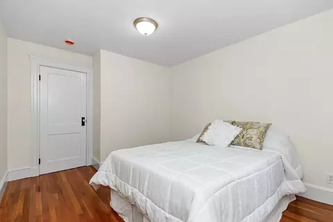27 Locust St, Dedham, MA 02026 photo 14