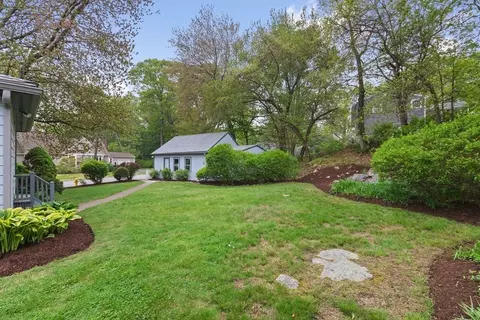 27 Locust St, Dedham, MA 02026 photo 19