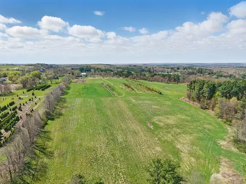 16 Sandersdale Rd, Charlton, MA 01507