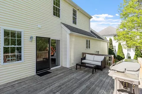 Exterior - 2 Reardon St, Worcester, MA 01606 photo 5 of 10