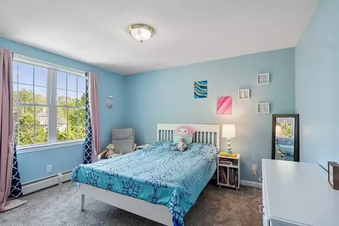 Bedroom - 2 Reardon St, Worcester, MA 01606 photo 3 of 6