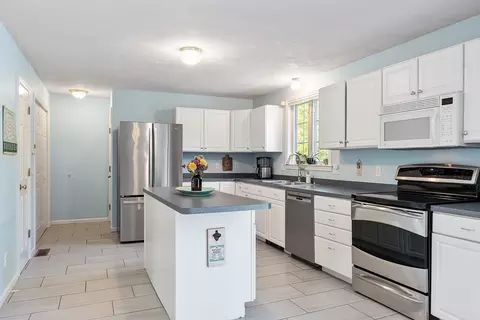 Kitchen - 2 Reardon St, Worcester, MA 01606 photo 2 of 4