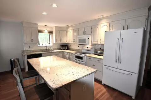 Kitchen - 290 Westboro Rd, Upton, MA 01568 photo 2 of 4