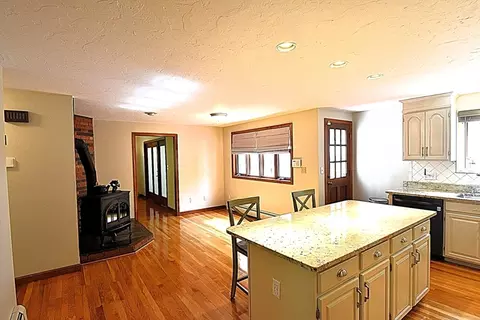 Kitchen - 290 Westboro Rd, Upton, MA 01568 photo 4 of 4