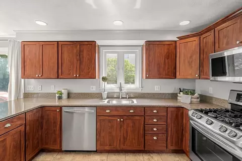 6 Marion Ave, Beverly, MA 01915 photo 7