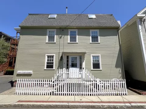 9 Kosciusko St #3, Salem, MA 01970