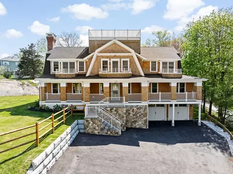 10 Ocean Ledge Dr, Cohasset, MA 02025