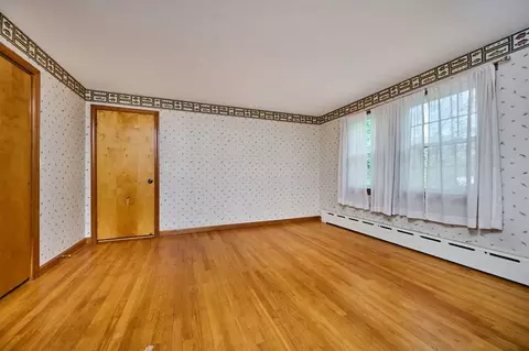 Bedroom - 21 Davis St, Easthampton, MA 01027 photo 6 of 8