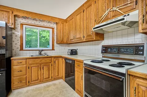 Kitchen - 21 Davis St, Easthampton, MA 01027 photo 3 of 3