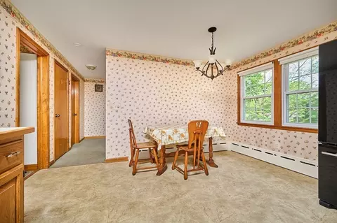 Dining - 21 Davis St, Easthampton, MA 01027 photo 1 of 1